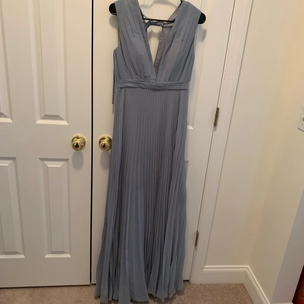 Beautiful Blue prom dress with Pleated skirt